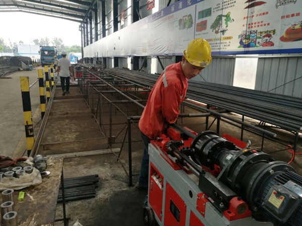 ?？谑兄攸c工程：疏港高速項目